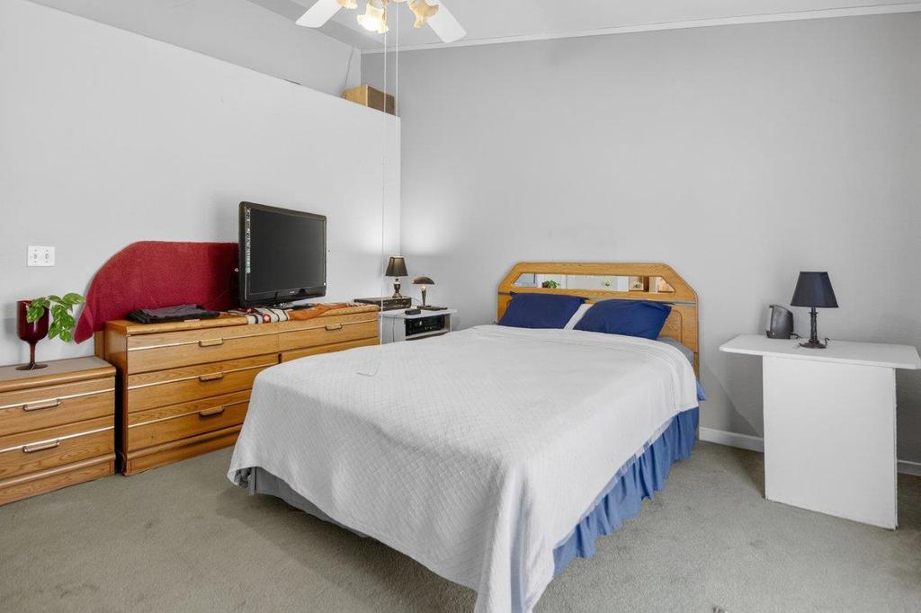 29146 Santa Cruz Dr, Gustine, CA 95322