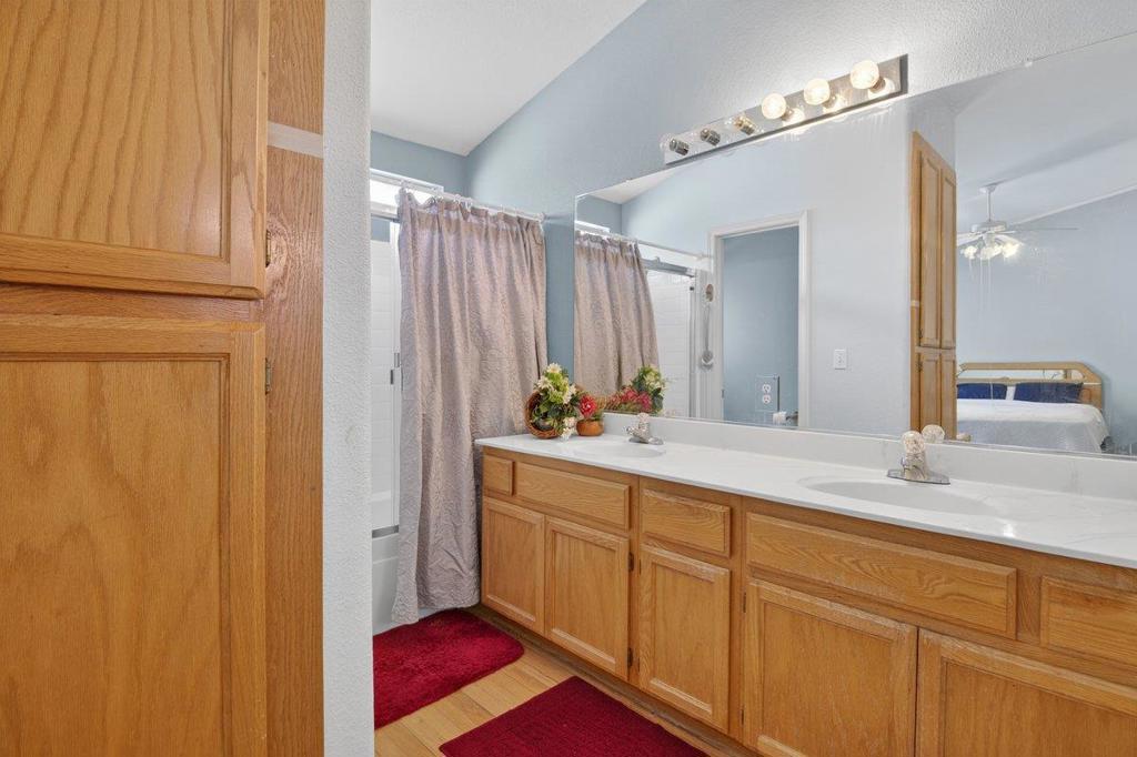 29146 Santa Cruz Dr, Gustine, CA 95322