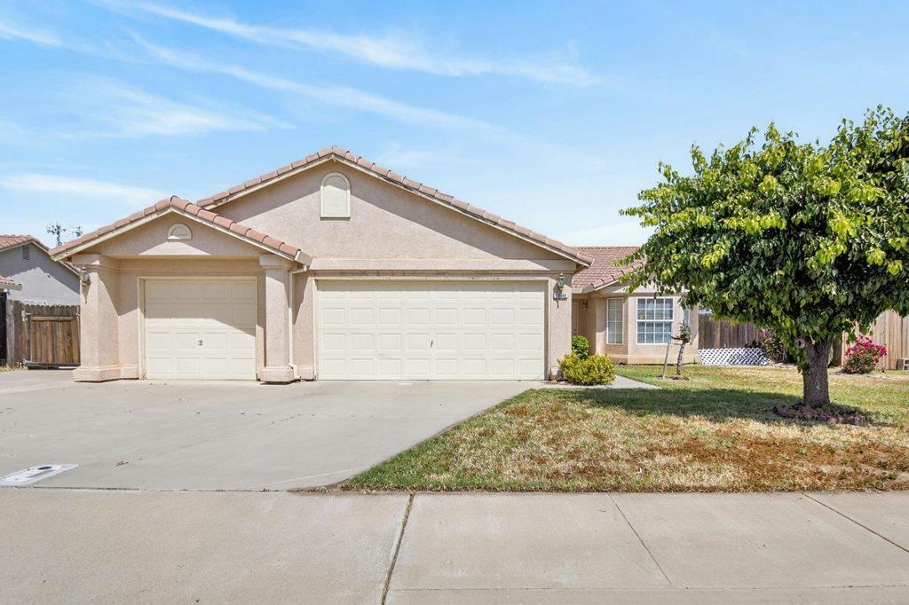 29146 Santa Cruz Dr, Gustine, CA 95322
