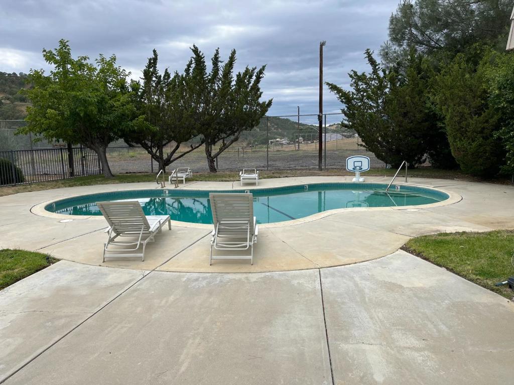 3334 Harbor Cir #B, Paso Robles, CA 93446