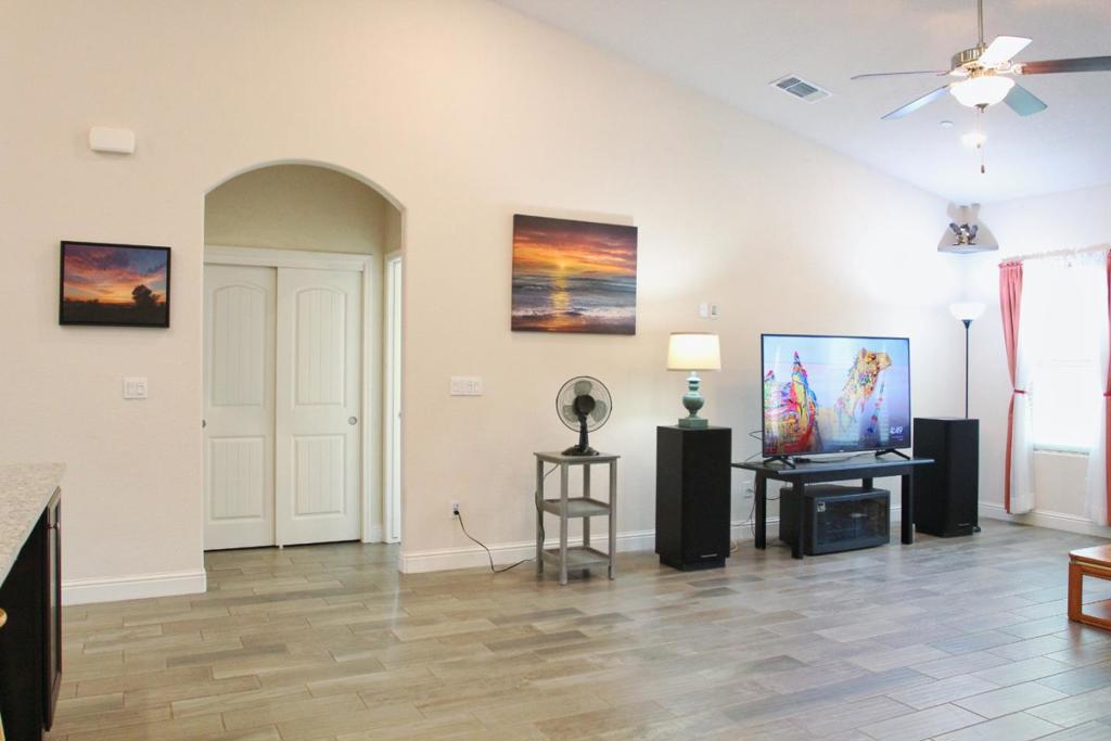 2363 Narvaez Way, Merced, CA 95340