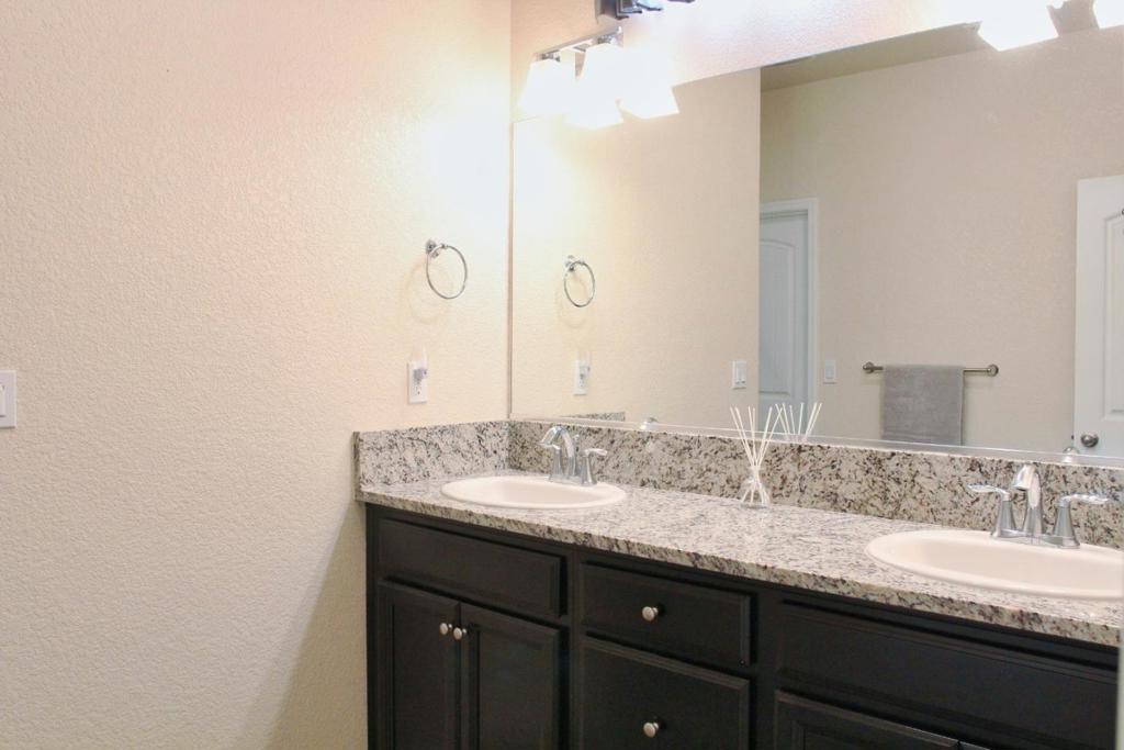2363 Narvaez Way, Merced, CA 95340
