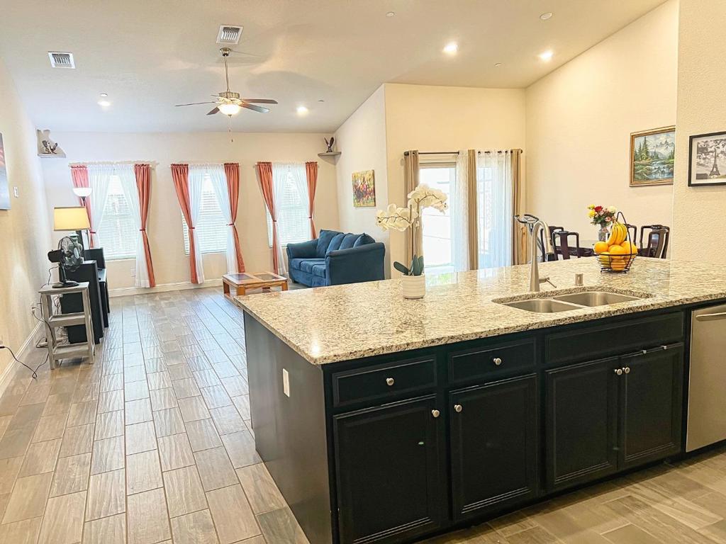 2363 Narvaez Way, Merced, CA 95340
