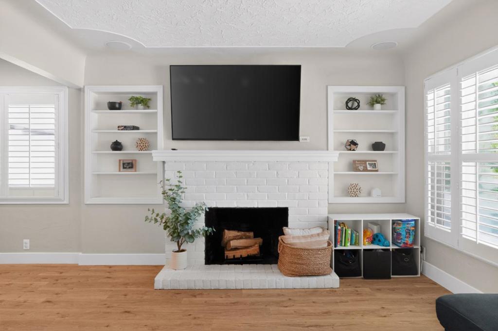 1212 Sycamore Ave, Modesto, CA 95350