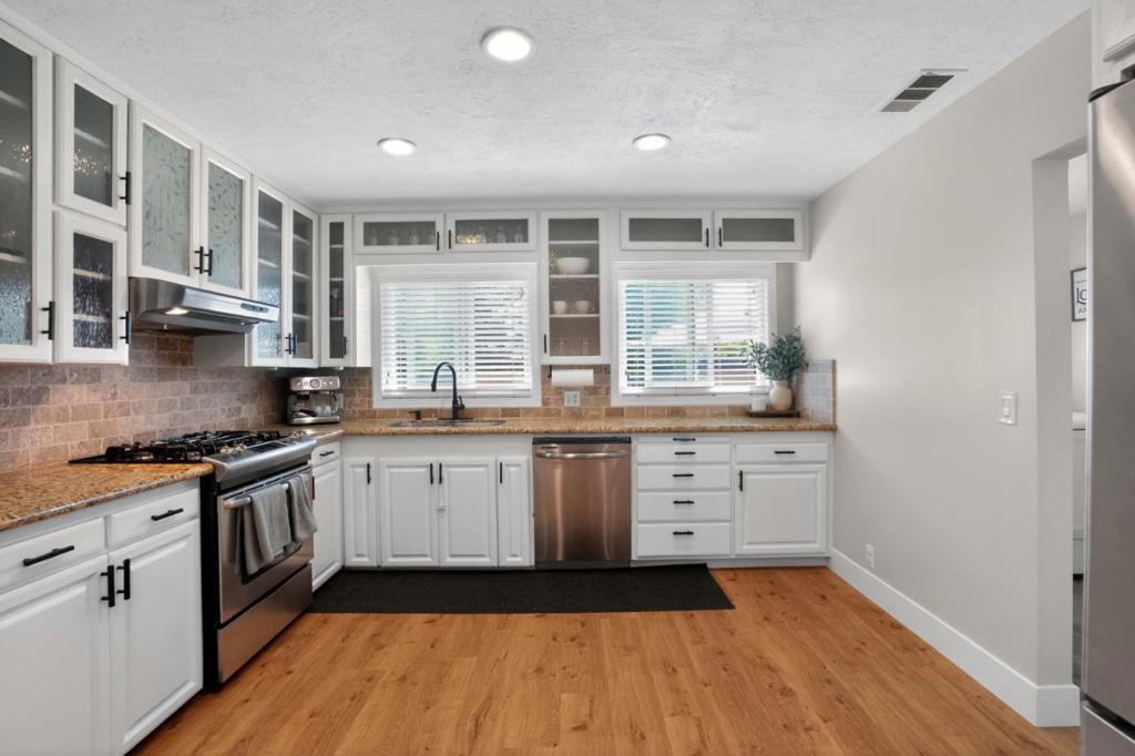 1212 Sycamore Ave, Modesto, CA 95350