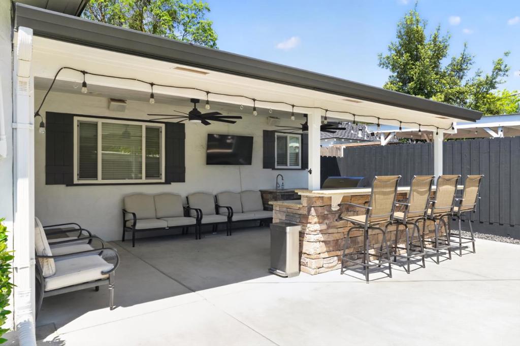 1212 Sycamore Ave, Modesto, CA 95350