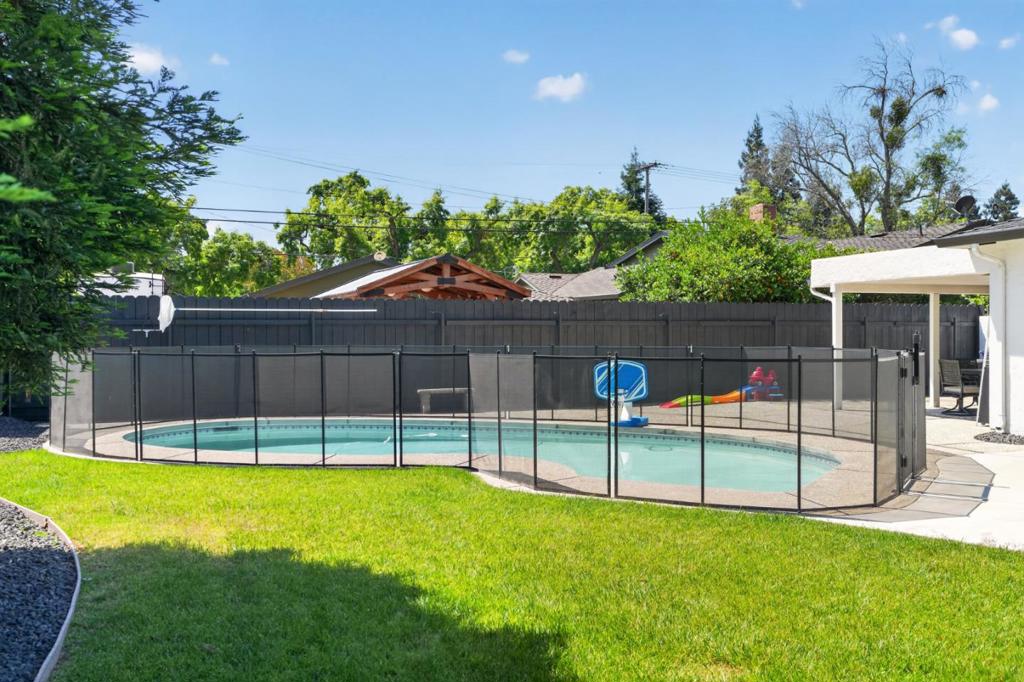 1212 Sycamore Ave, Modesto, CA 95350
