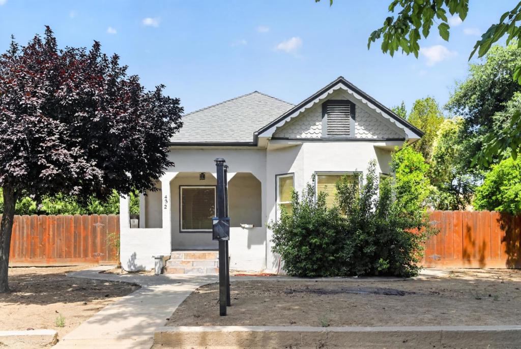 432 6th St, Gustine, CA 95322