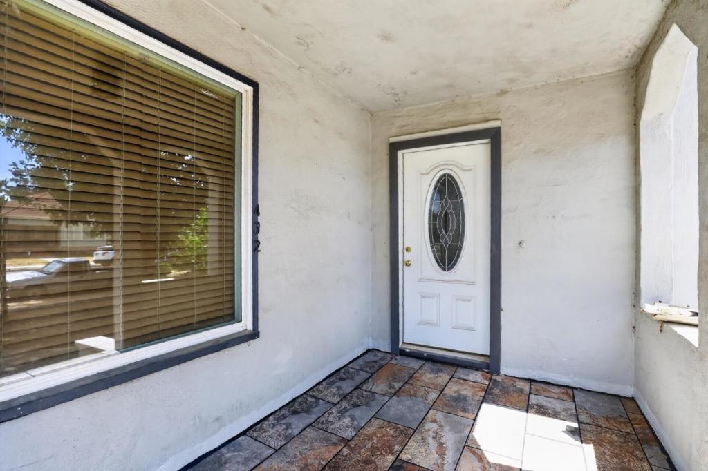 432 6th St, Gustine, CA 95322