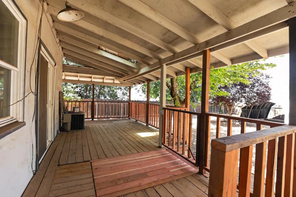 432 6th St, Gustine, CA 95322