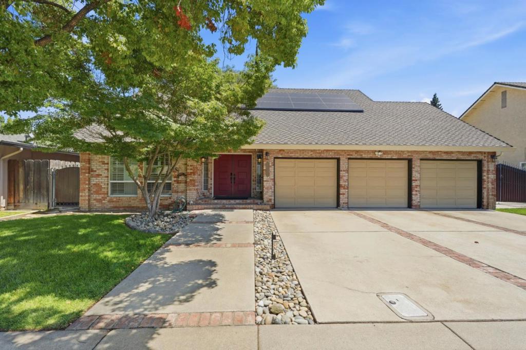 3712 Drakeshire Dr, Modesto, CA 95356