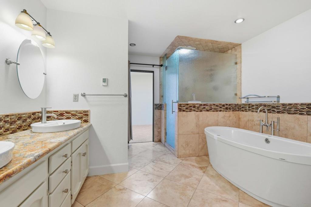 3712 Drakeshire Dr, Modesto, CA 95356