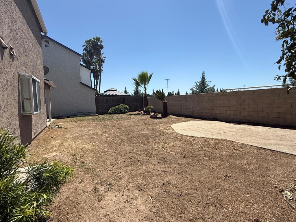 8665 N Cedar Ave #128, Fresno, CA 93720