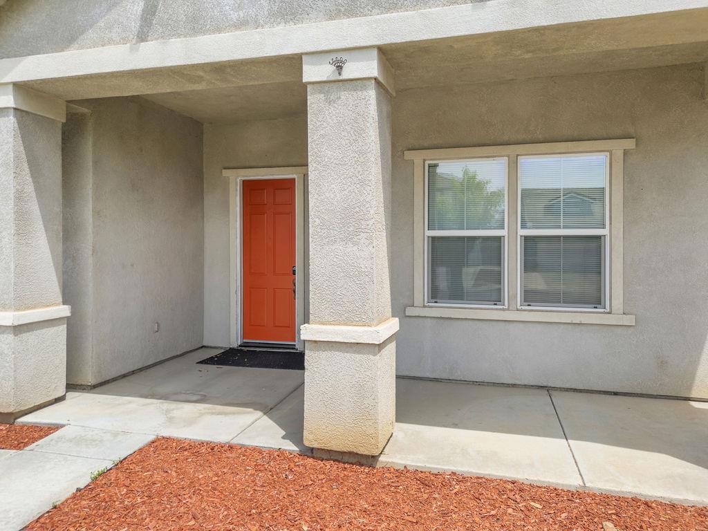 725 Oxalis Dr, Newman, CA 95360