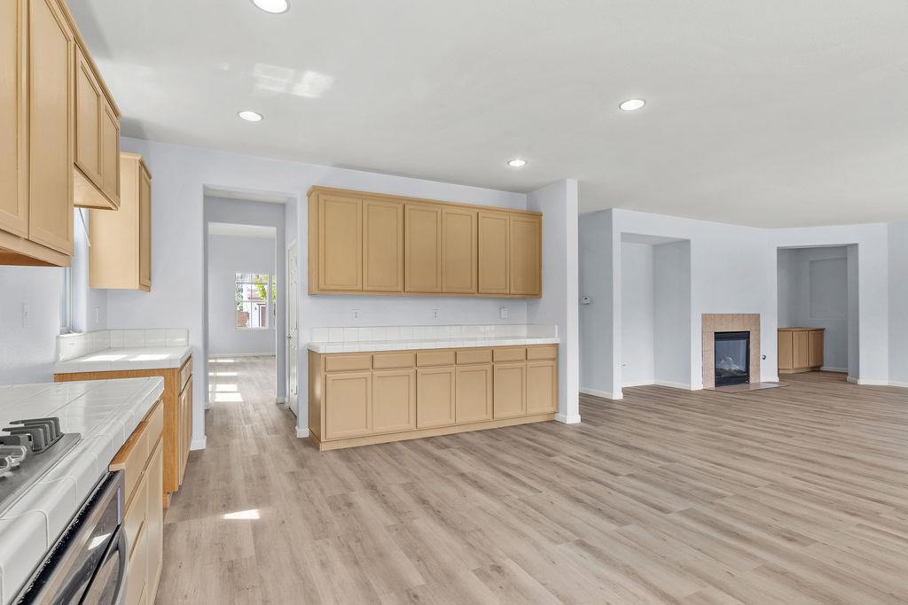725 Oxalis Dr, Newman, CA 95360