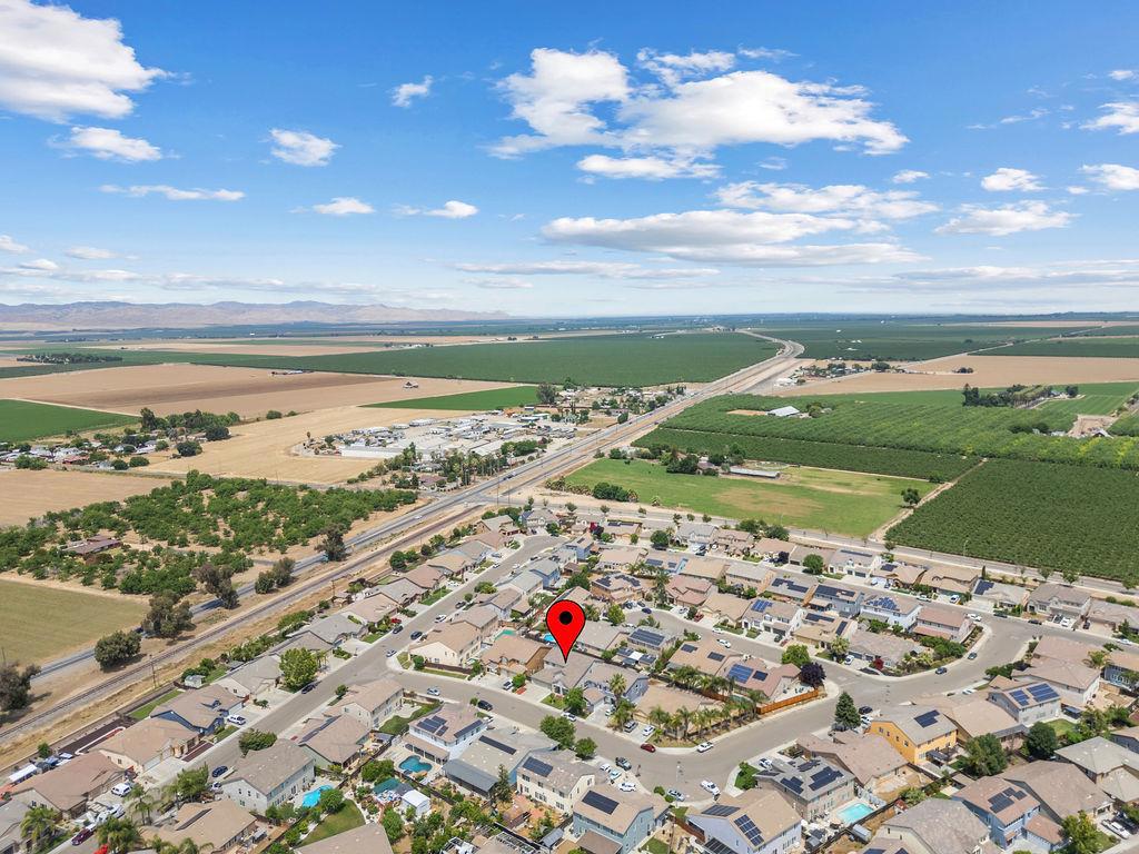725 Oxalis Dr, Newman, CA 95360