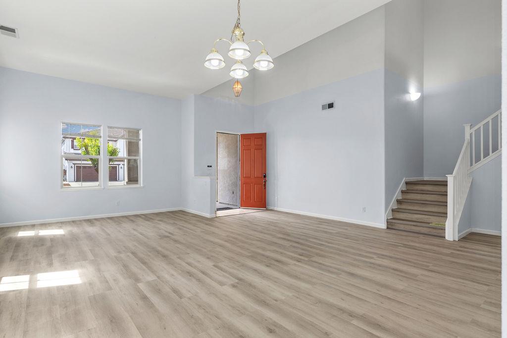 725 Oxalis Dr, Newman, CA 95360
