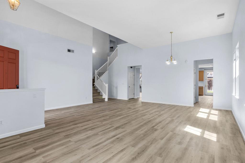 725 Oxalis Dr, Newman, CA 95360
