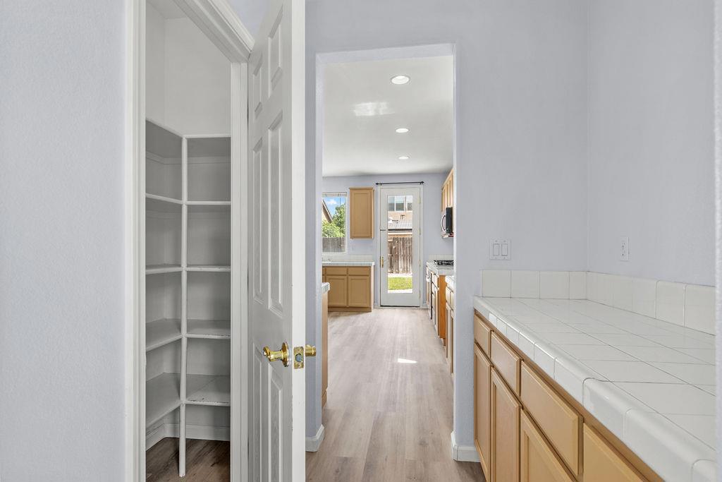 725 Oxalis Dr, Newman, CA 95360