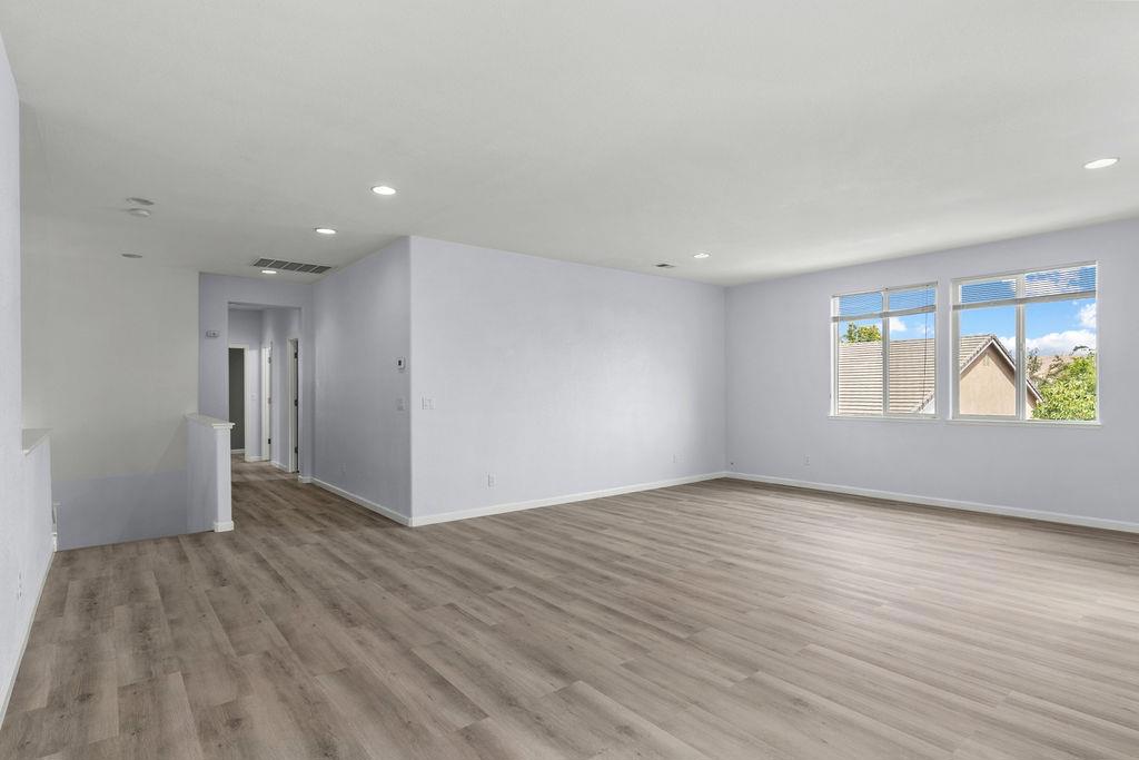 725 Oxalis Dr, Newman, CA 95360