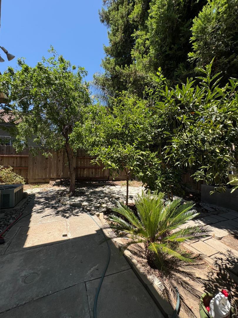 3905 Wilkesboro Ave, Modesto, CA 95357