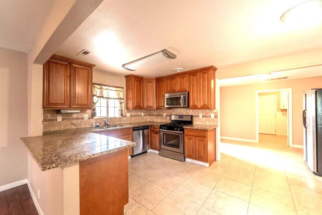 1905 Norman Way, Modesto, CA 95350