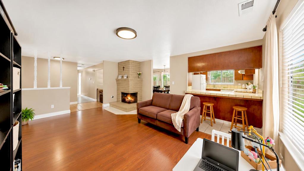 1812 Dorset Ln, Modesto, CA 95355
