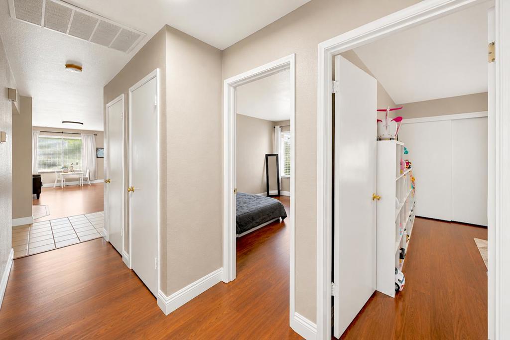 1812 Dorset Ln, Modesto, CA 95355