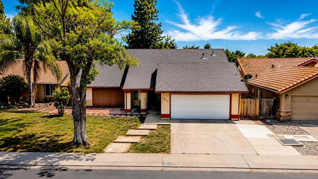 1812 Dorset Ln, Modesto, CA 95355