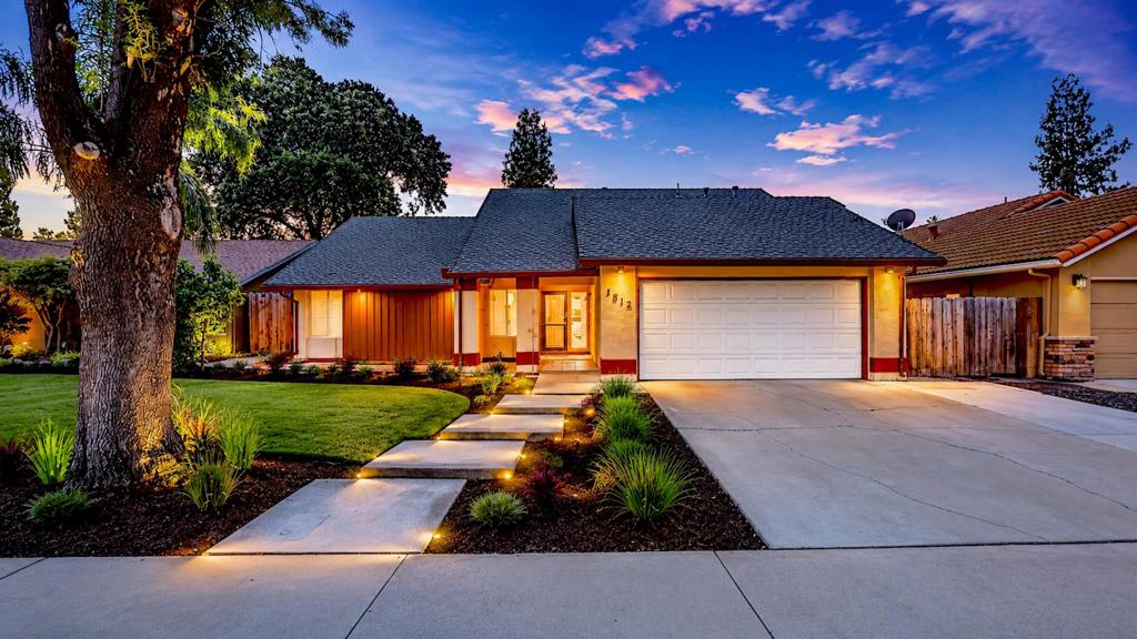 1812 Dorset Ln, Modesto, CA 95355