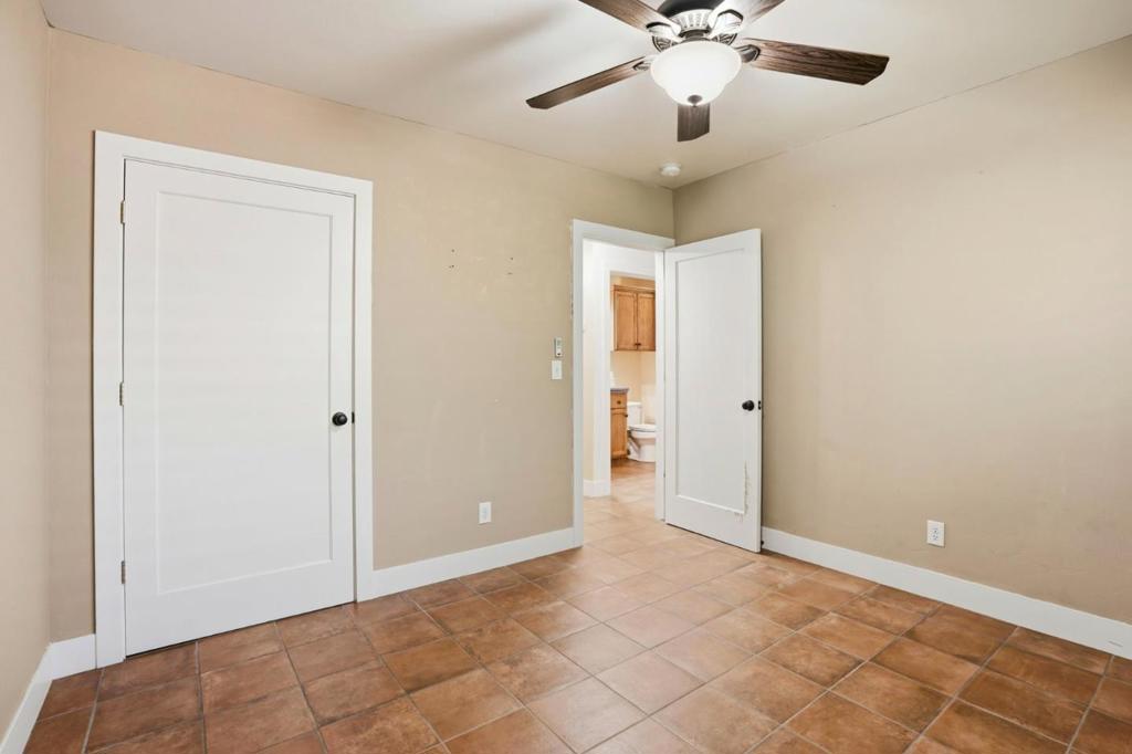 3870 E Nevada Ave, Fresno, CA 93702