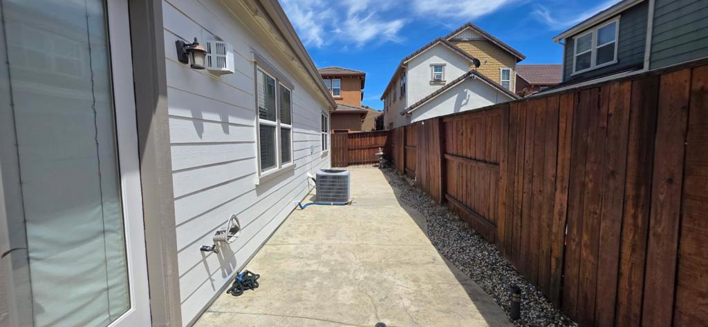 9403 Vintner Cir, Patterson, CA 95363