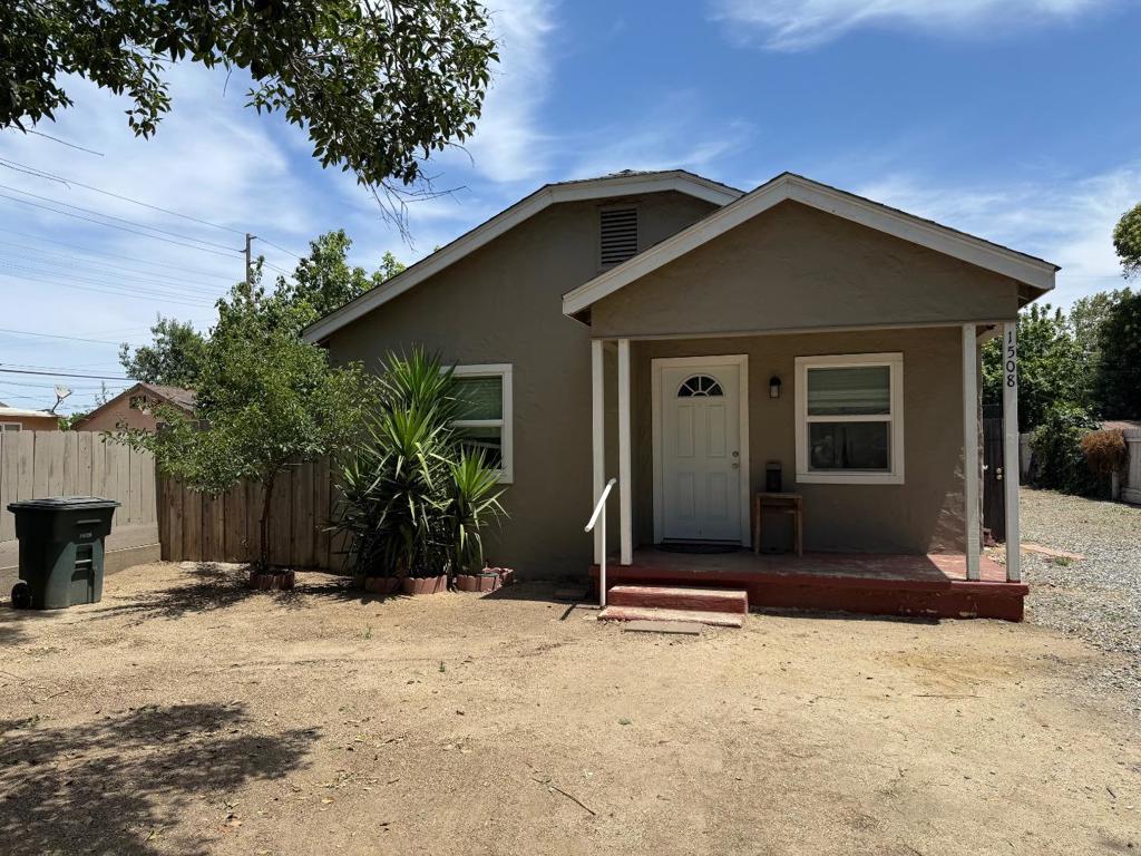 1508 Picardy Dr, Modesto, CA 95351