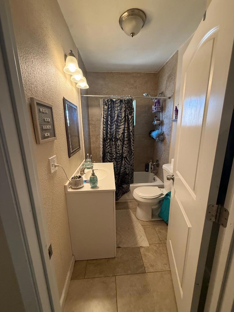 1508 Picardy Dr, Modesto, CA 95351