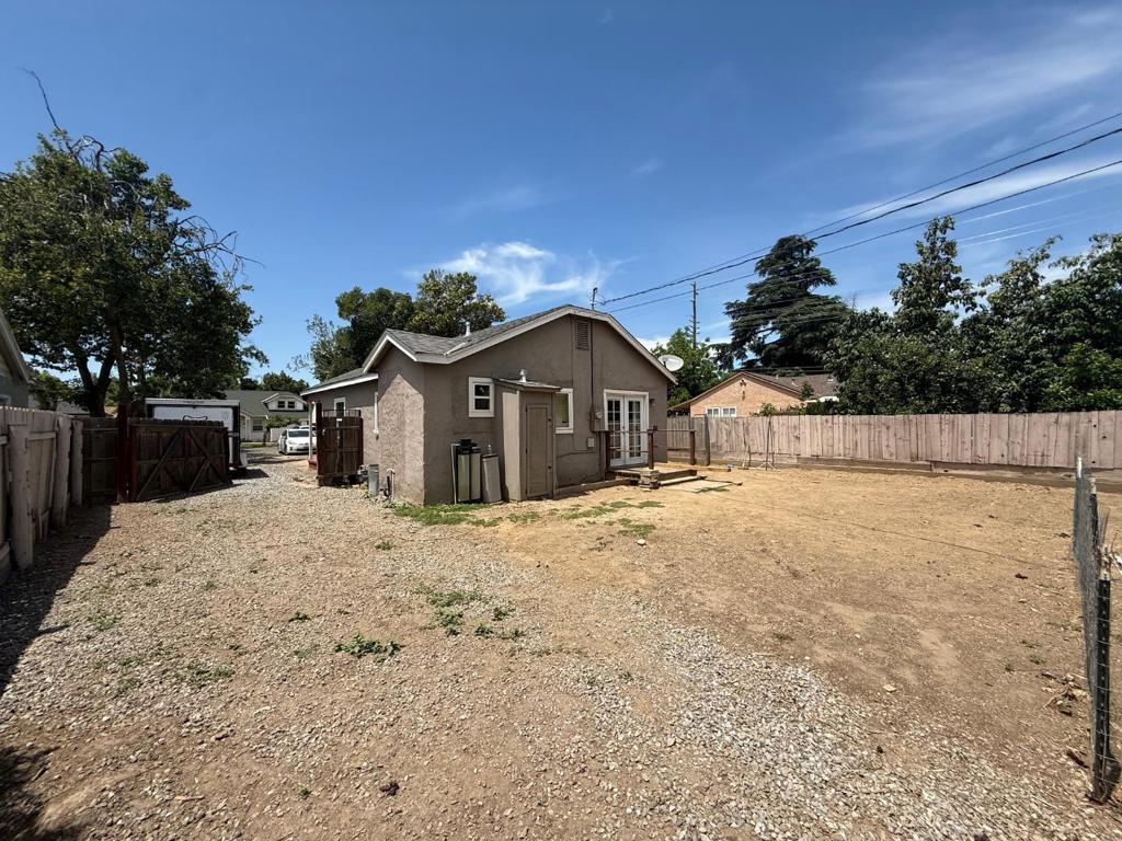 1508 Picardy Dr, Modesto, CA 95351
