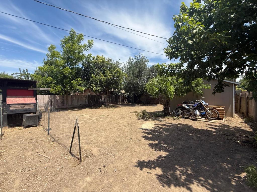 1508 Picardy Dr, Modesto, CA 95351