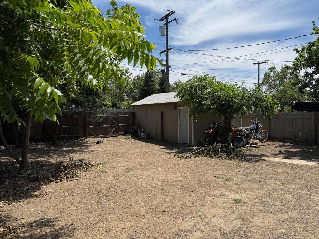 1508 Picardy Dr, Modesto, CA 95351
