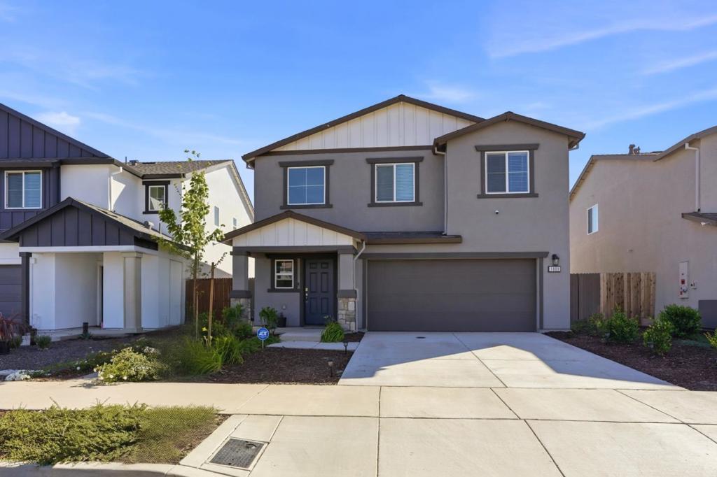 1809 Del Mar Dr, Los Banos, CA 93635