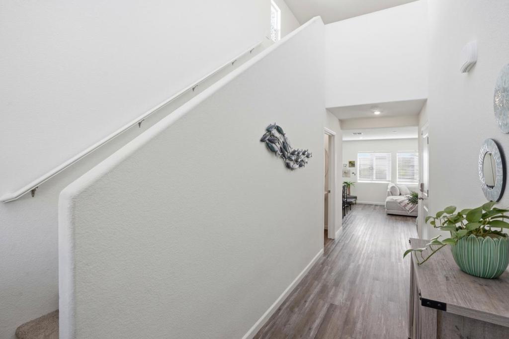 1809 Del Mar Dr, Los Banos, CA 93635
