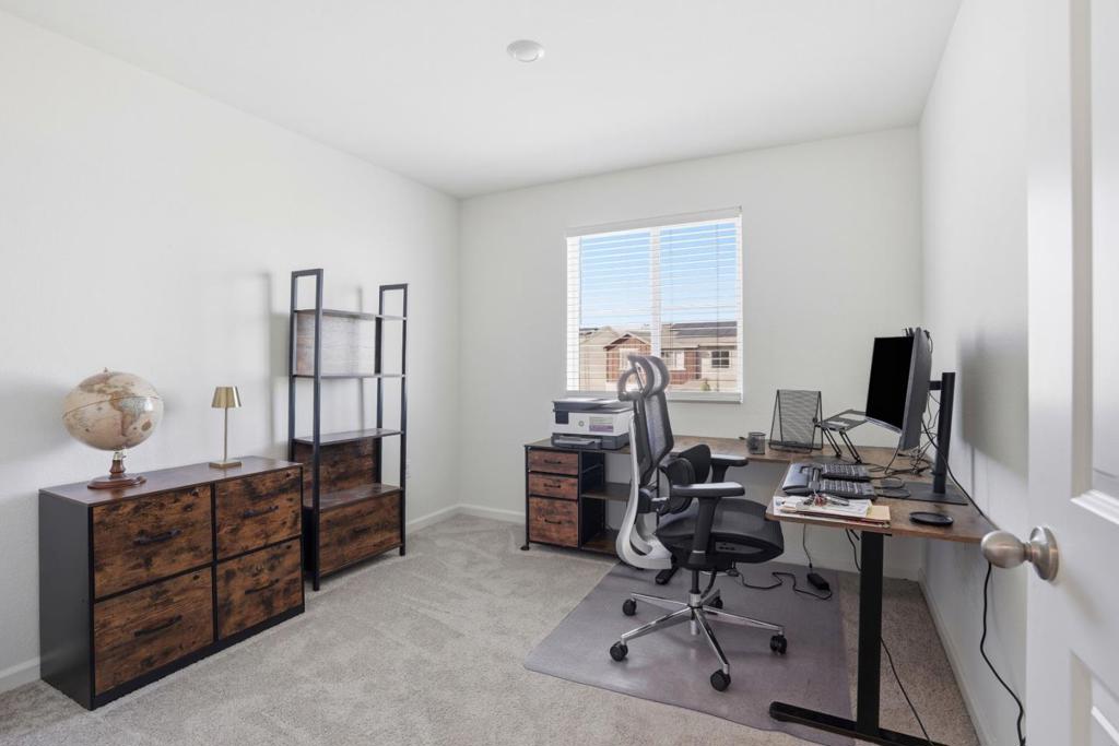1809 Del Mar Dr, Los Banos, CA 93635