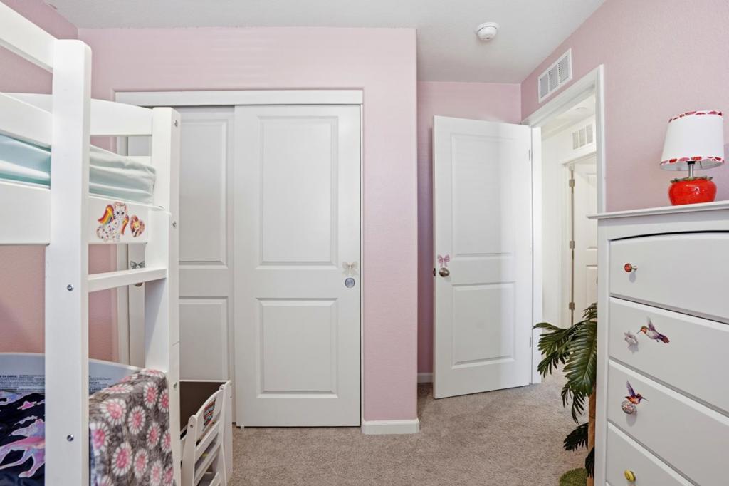 1809 Del Mar Dr, Los Banos, CA 93635