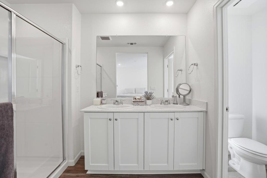 1809 Del Mar Dr, Los Banos, CA 93635