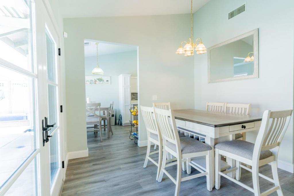656 Grape Ct, Los Banos, CA 93635
