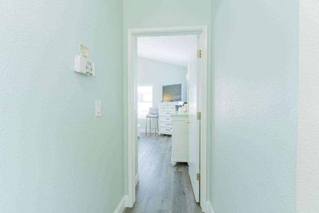 656 Grape Ct, Los Banos, CA 93635
