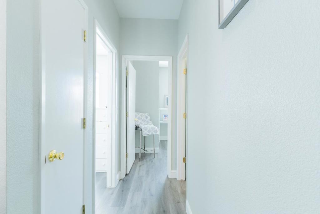656 Grape Ct, Los Banos, CA 93635