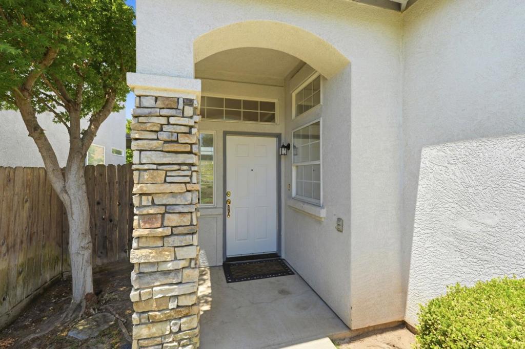 1971 Crutchfield Ln, Manteca, CA 95336