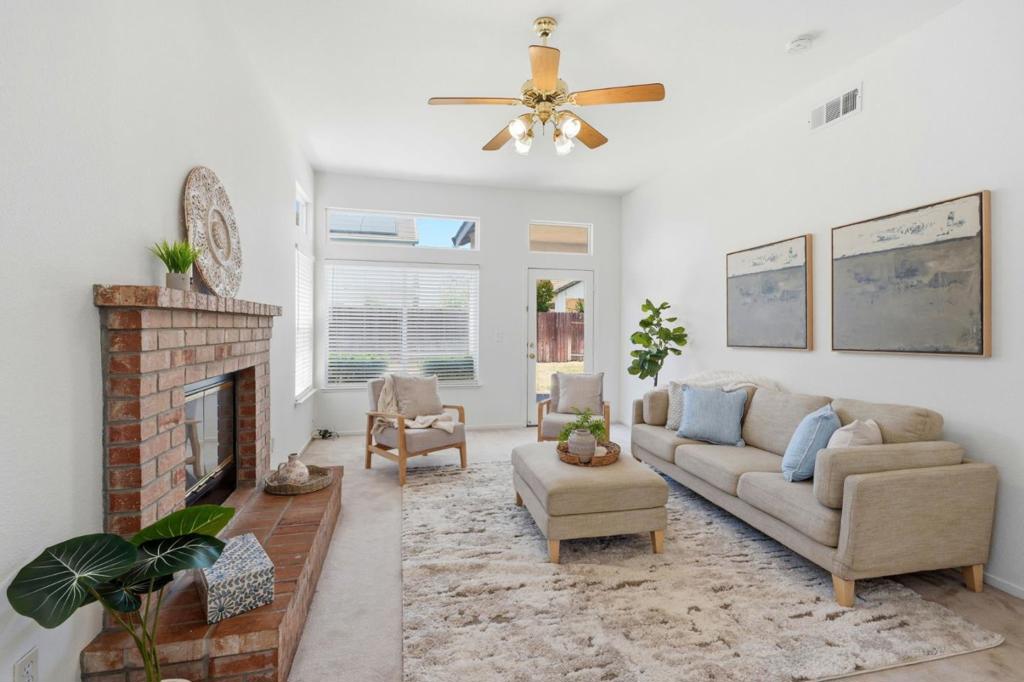 1971 Crutchfield Ln, Manteca, CA 95336