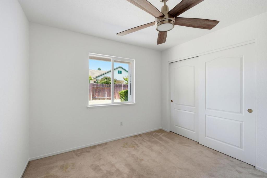 1971 Crutchfield Ln, Manteca, CA 95336