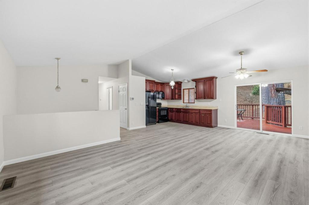12910 Jackson Mill Dr, Groveland, CA 95321