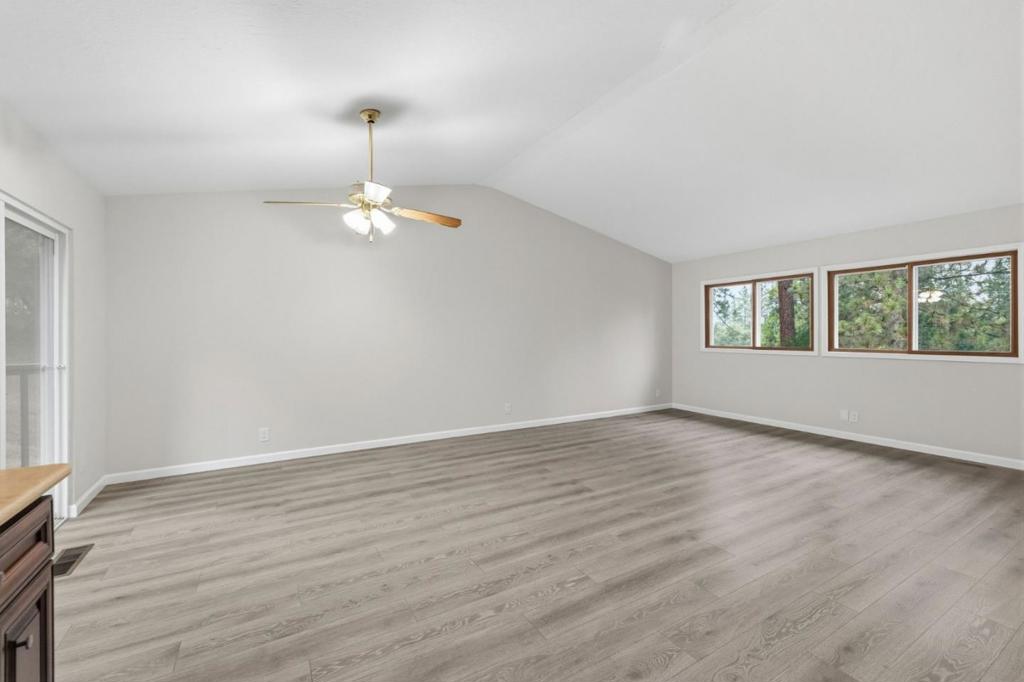 12910 Jackson Mill Dr, Groveland, CA 95321